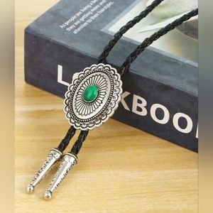 New silver and green Oval Leather bolo tie